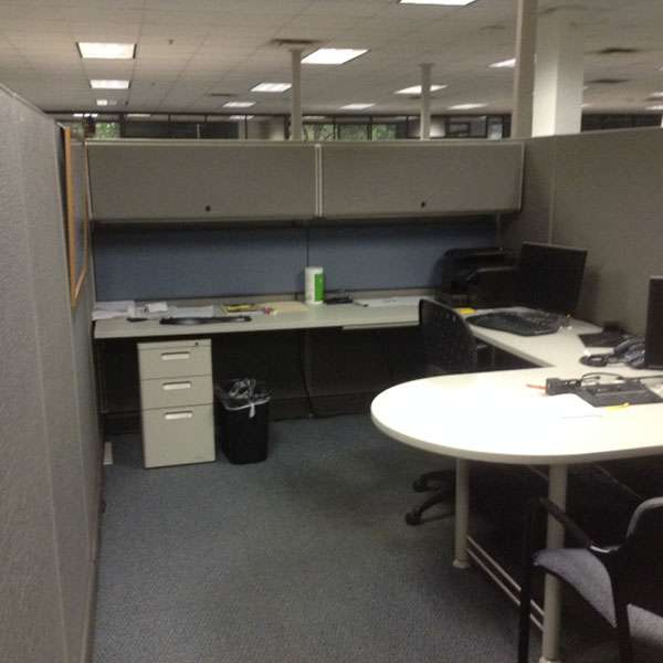 Herman Miller AO2 Workstation - Grey