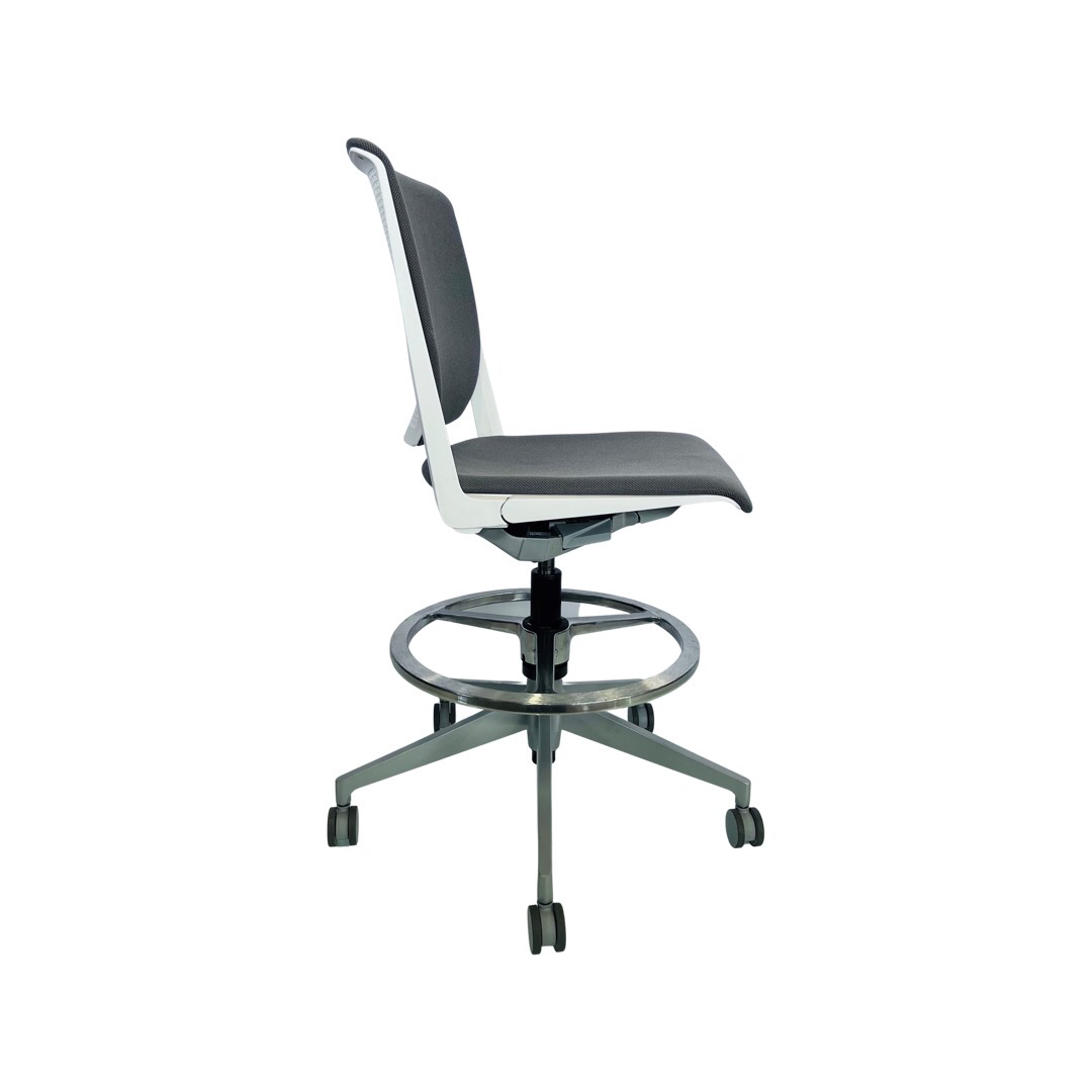 Very Conference Stool - Image 2