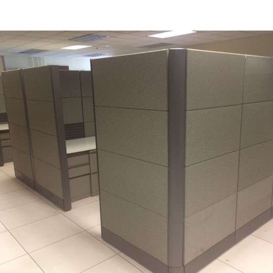 Herman Miller Ethospace Workstation – Grey/Green Fabric