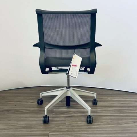 Herman Miller Setu - Image 6