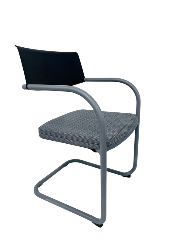 Knoll Moment - Image 3