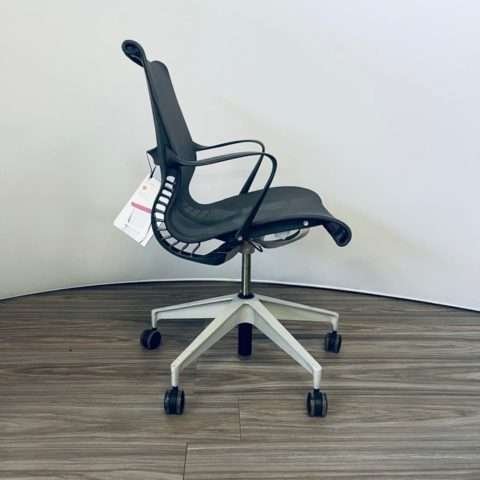 Herman Miller Setu - Image 4