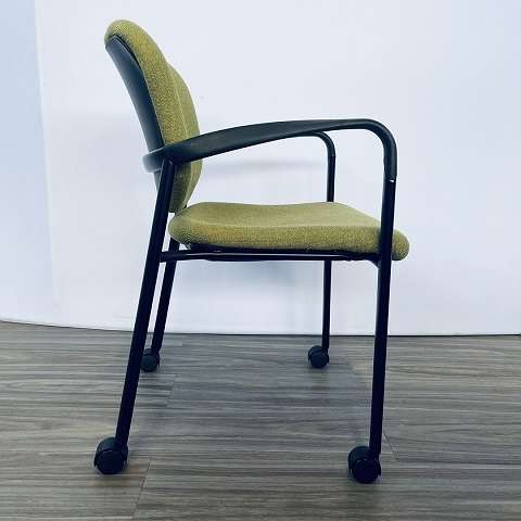 Haworth Improv Stack Chair - Image 21